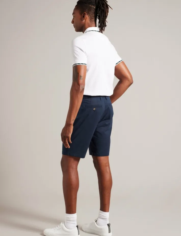alscot_chino_short_3-3.webp Alscot Chino Short<Ted Baker Store