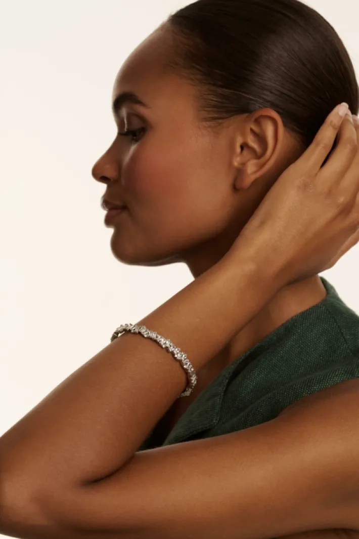clarina_crystal_cluster_b_3.webp Clarina Crystal Cluster Bangle<Ted Baker New