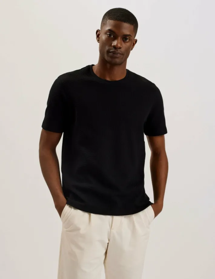 curlys_short_sleeve_textu_0.webp Curlys Short Sleeve Textured T-shirt<Ted Baker Best Sale