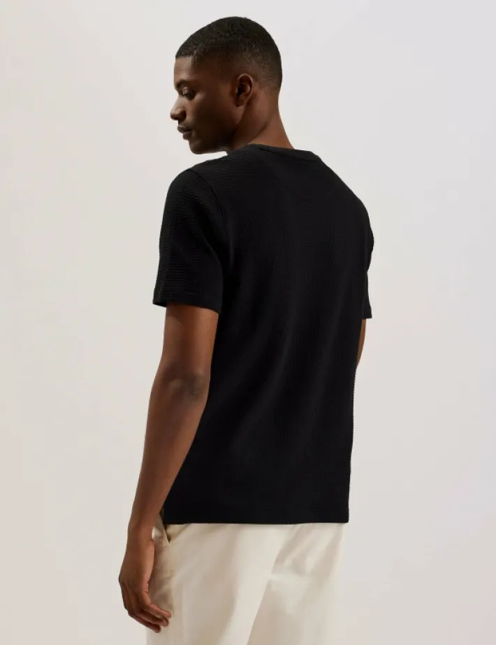 curlys_short_sleeve_textu_4.webp Curlys Short Sleeve Textured T-shirt<Ted Baker Best Sale