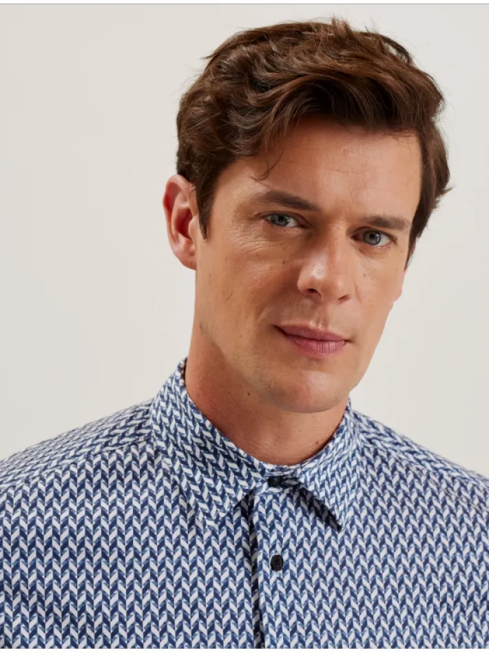 laceby_geometric_print_lo_3.webp Laceby Geometric Print Long Sleeve Slim Shirt<Ted Baker Sale