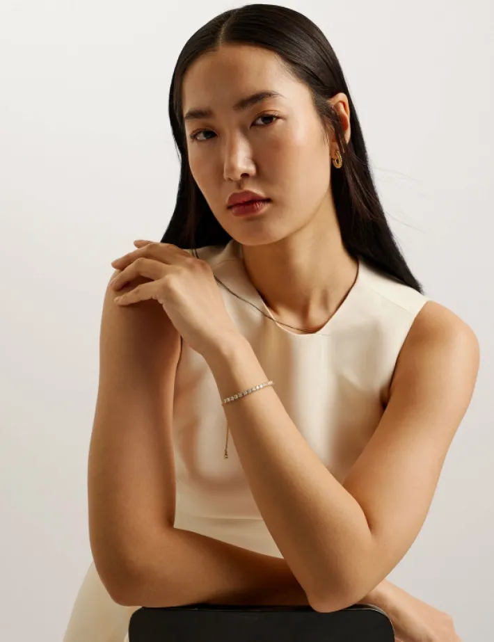 melrah_crystal_adjustable_1.webp Melrah Crystal Adjustable Tennis Bracelet<Ted Baker Best