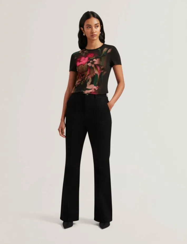 sunnyy_blurred_floral_pri_0.webp Sunnyy Blurred Floral Print Slim Fit T-Shirt<Ted Baker New