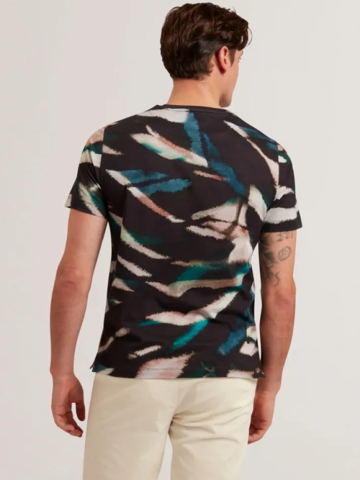 wilsdor_short_sleeve_prin_3.webp Wilsdor Short Sleeve Printed T-Shirt<Ted Baker Best